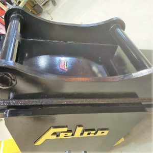 Tiltrotator on a wheel compactor by Felco